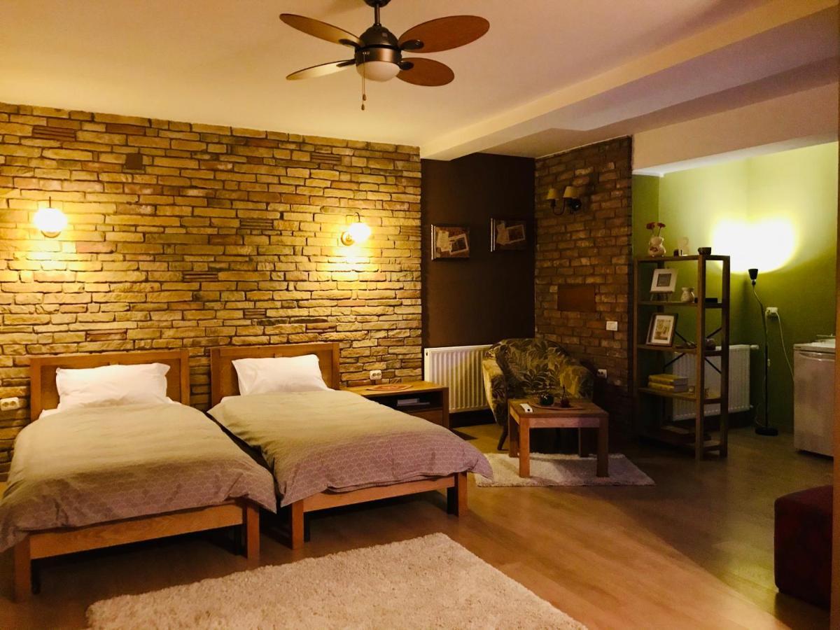 Amber Apartment Stip Bagian luar foto